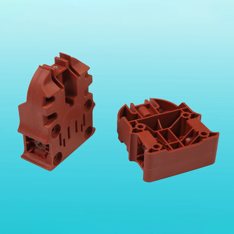 Jak wyregulować położenie osnowy za pomocą ramki zatrzymującej osnowę?